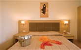  Lomeniz Hotel