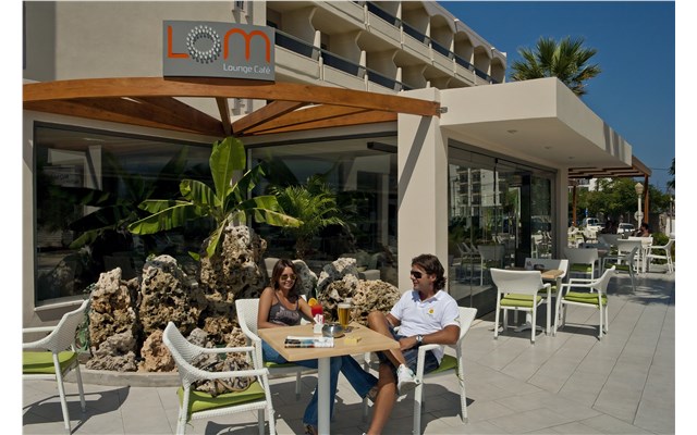 Lomeniz Hotel 