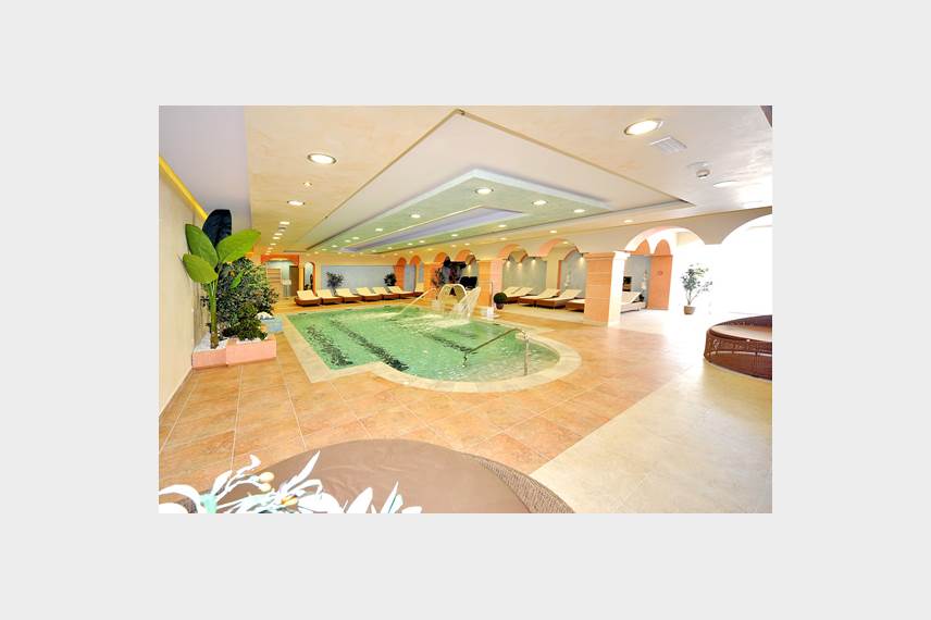  Gaia Palace