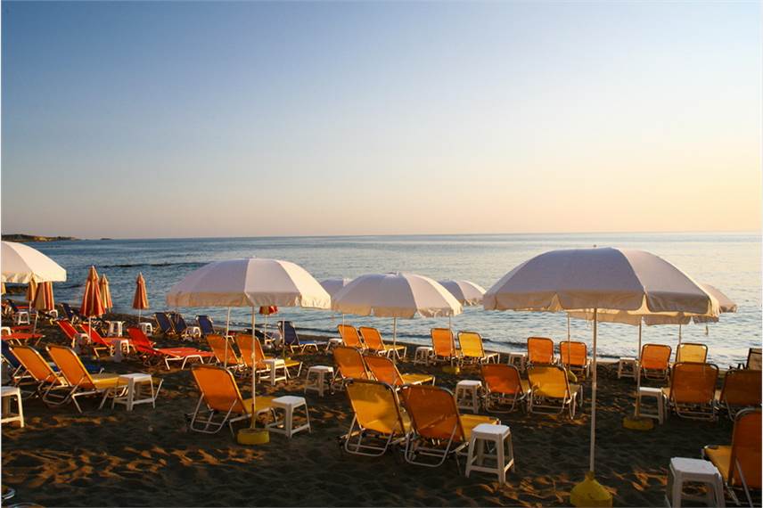  Evelyn Beach Hotel