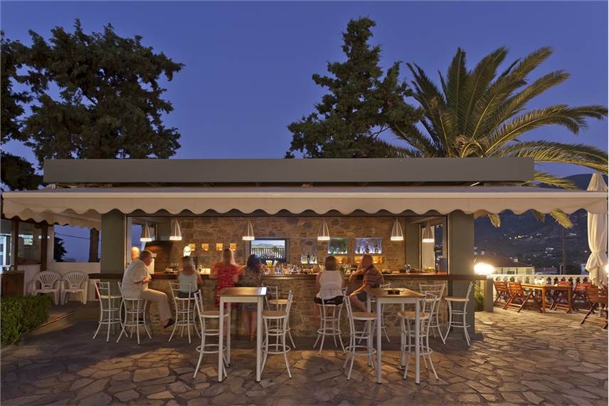  Dionyssos