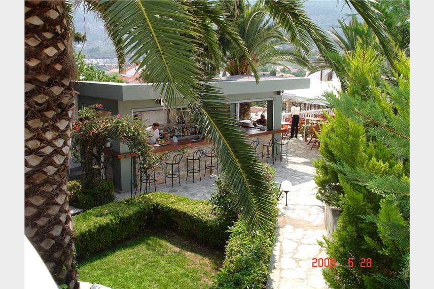  Dionyssos