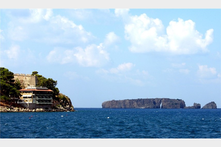  Karalis Beach