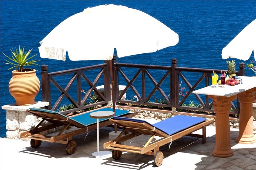  Karalis Beach