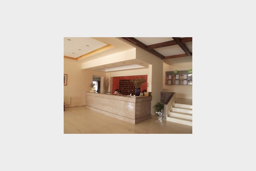  Sunset Hotel