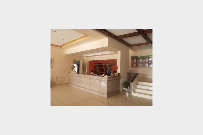  Sunset Hotel
