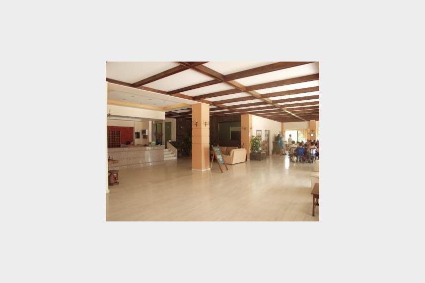  Sunset Hotel