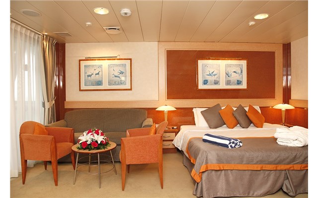 Iconic Aegean - 4 řecké ostrovy a Turecko - 3denní plavba SG Grand Suite