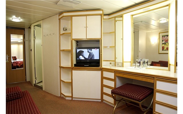 Iconic Aegean - 4 řecké ostrovy a Turecko - 3denní plavba SJ Junior Suite