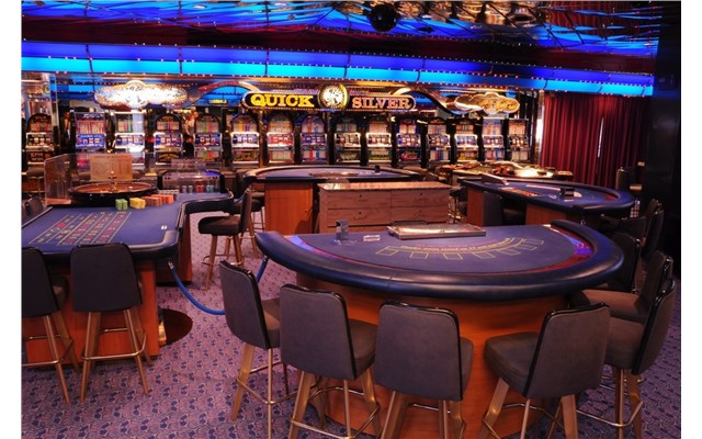 Iconic Aegean - 4 řecké ostrovy a Turecko - 3denní plavba Royale Casino