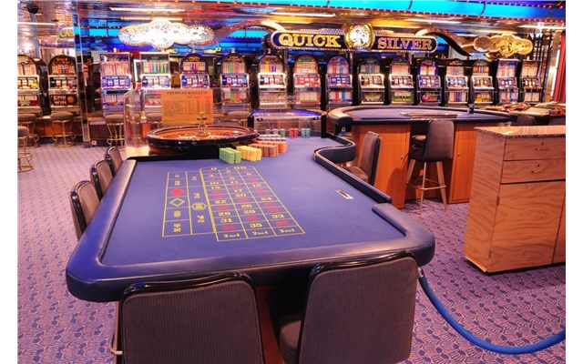 Iconic Aegean - 4 řecké ostrovy a Turecko - 3denní plavba Royale Casino