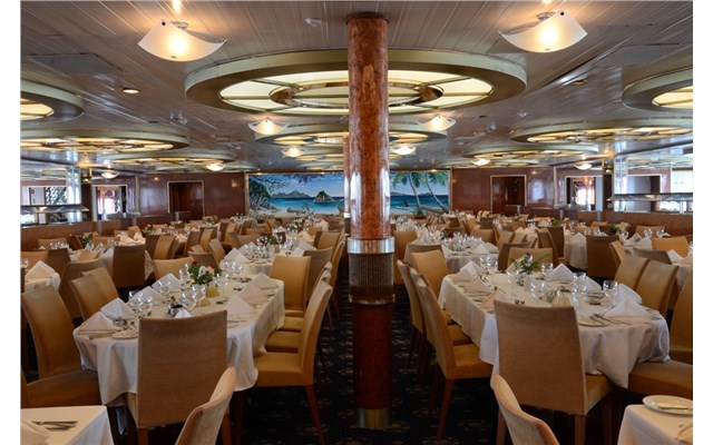 Iconic Aegean - 4 řecké ostrovy a Turecko - 3denní plavba Seven Seas Restaurant
