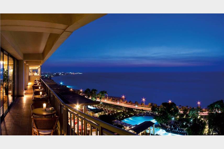  Amathus Beach Hotel