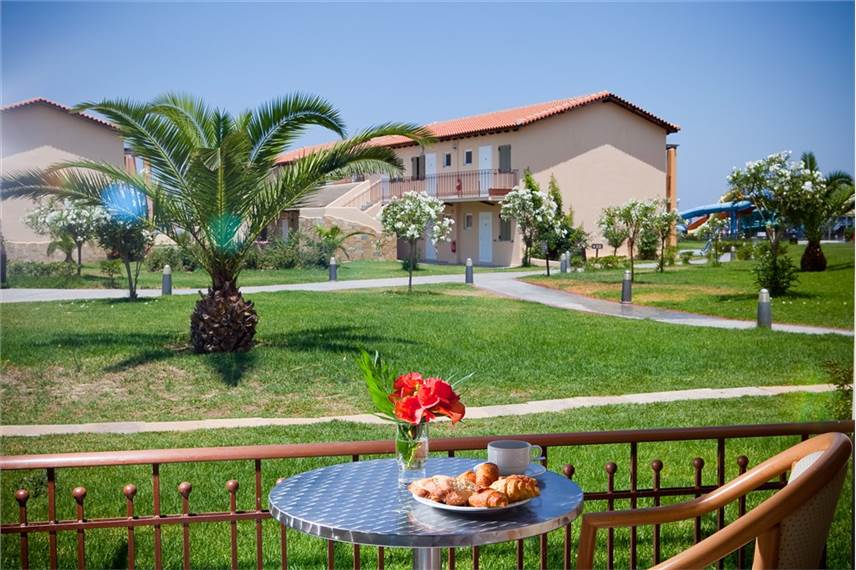  Aquis Marine Resort