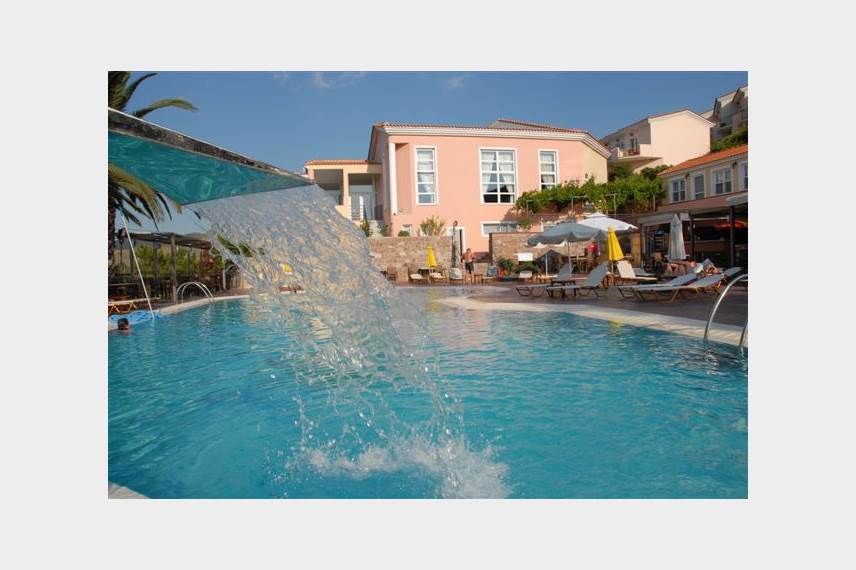  Sunrise Resort Hotel