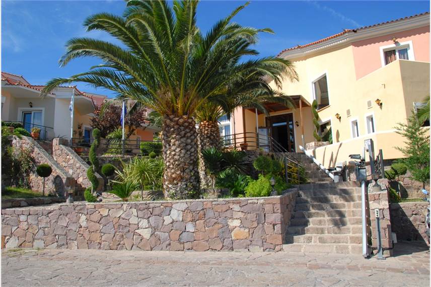  Sunrise Resort Hotel
