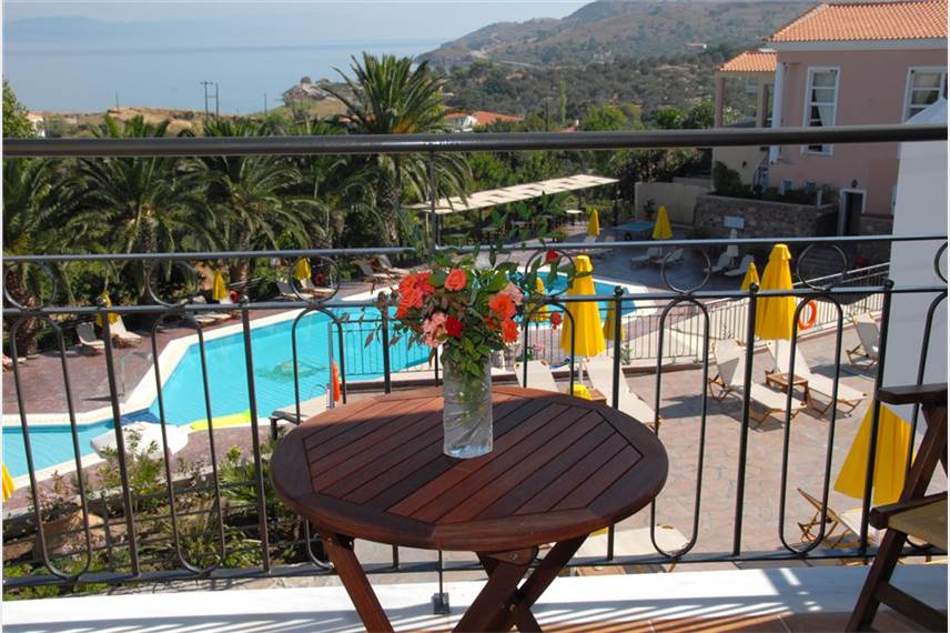  Sunrise Resort Hotel