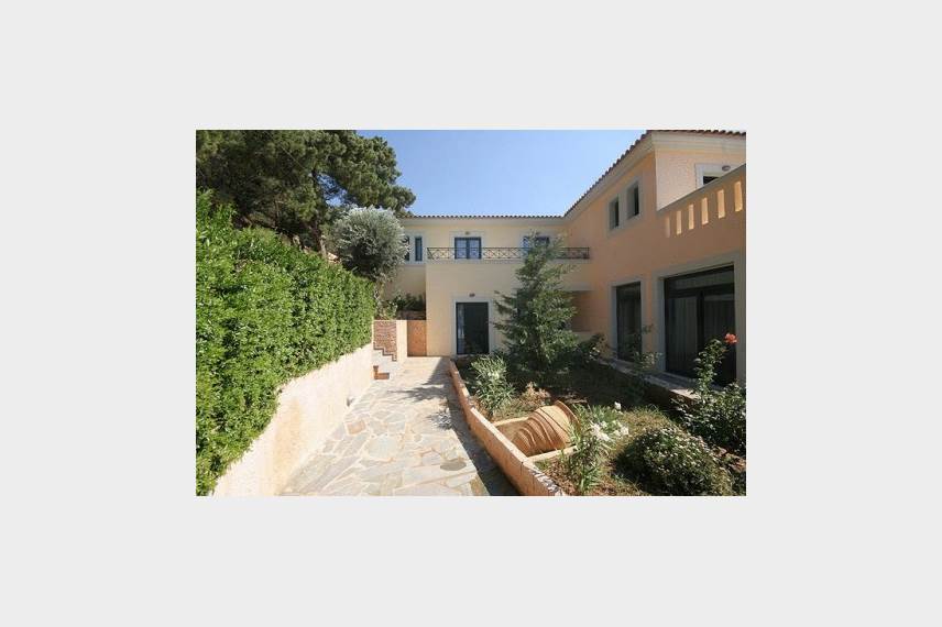  Ai Yannis Suites and Apartments