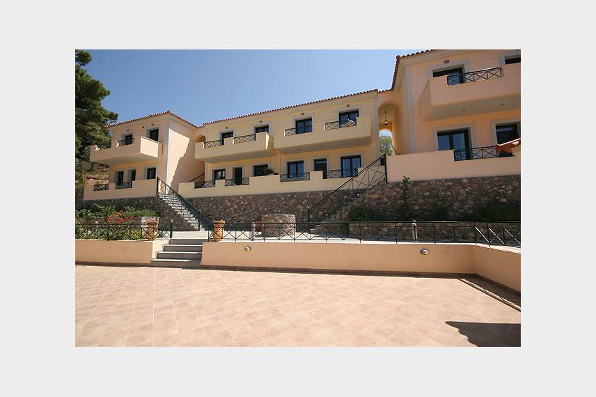  Ai Yannis Suites and Apartments