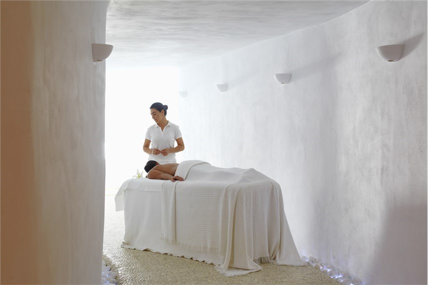  Katikies Kirini Suites and SPA