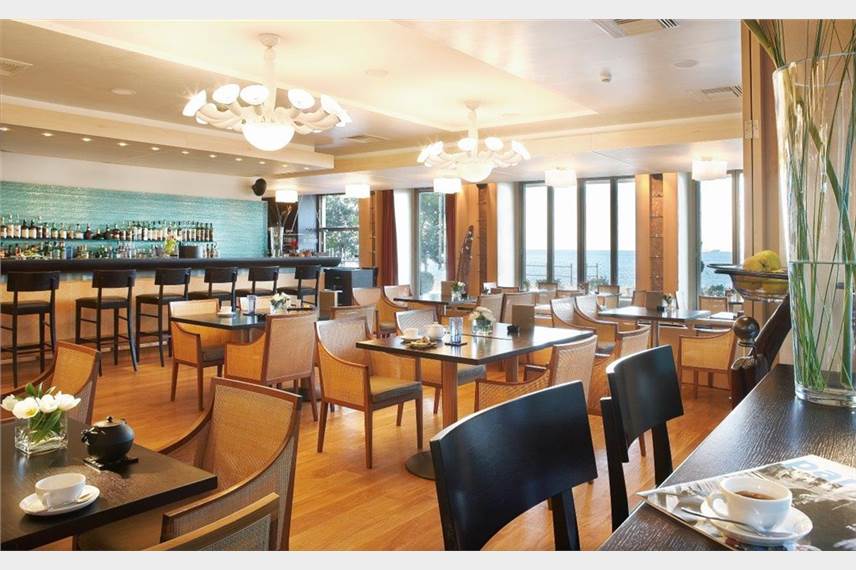  Daios Luxury Living
