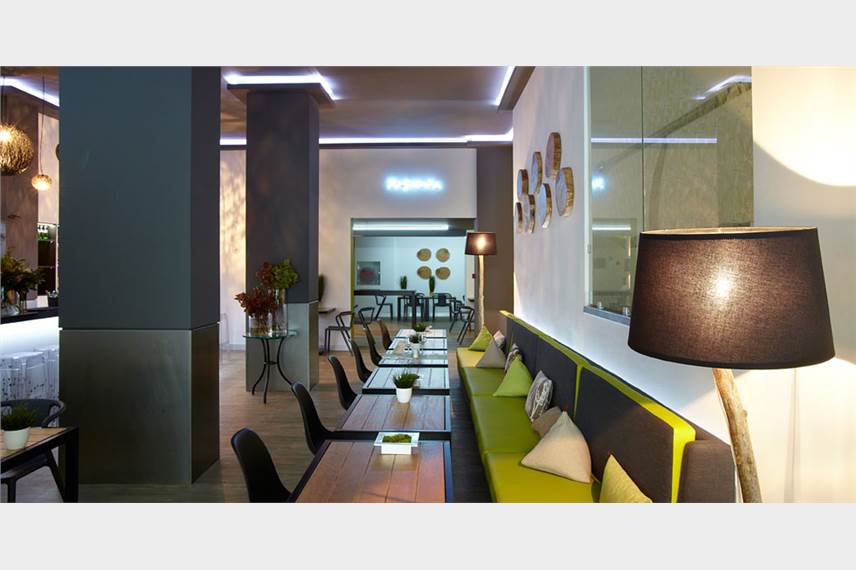  City Hotel
