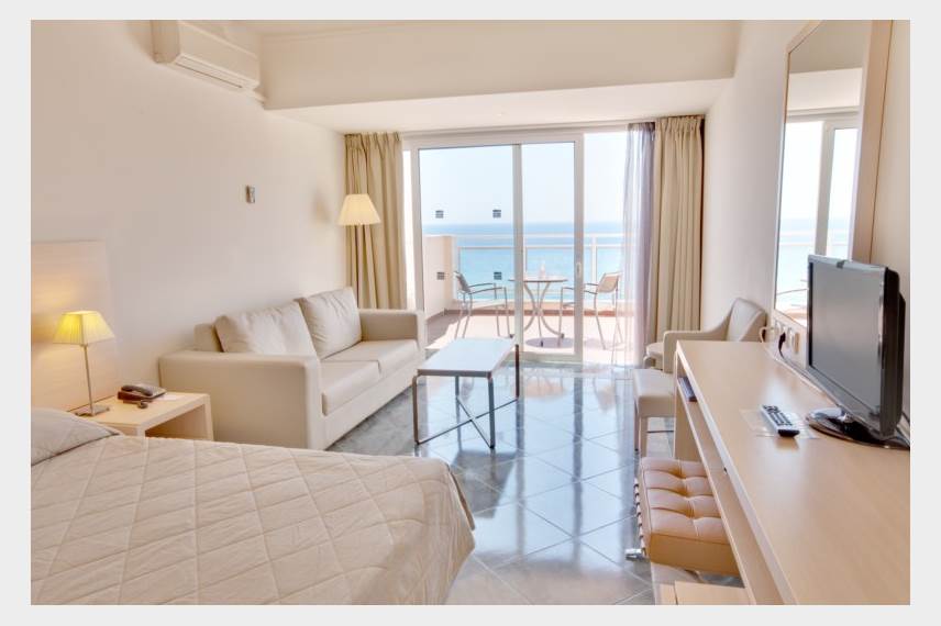  Aquis Pelekas Beach