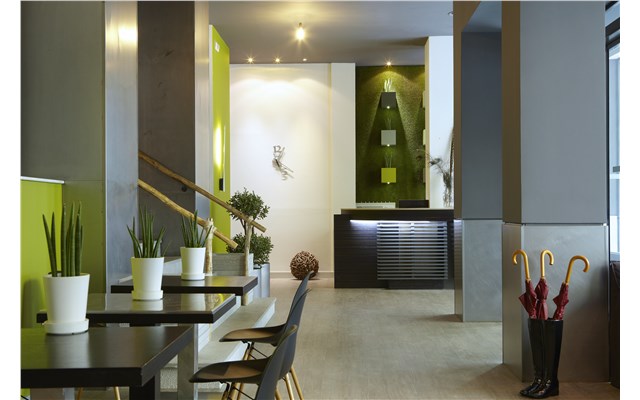 City Hotel 