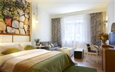 City Hotel