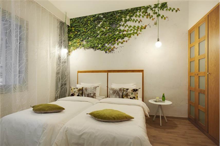  City Hotel
