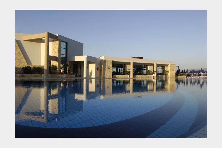  Grand Hotel Holiday Resort