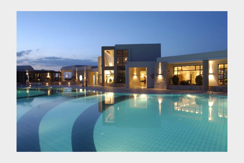  Grand Hotel Holiday Resort