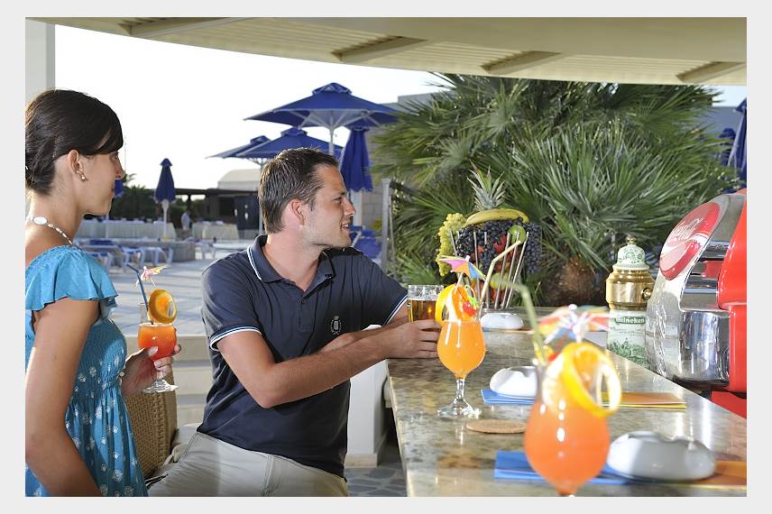  Grand Hotel Holiday Resort