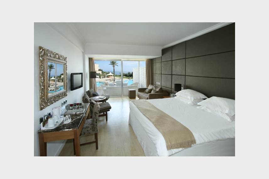  Grecian Park Hotel