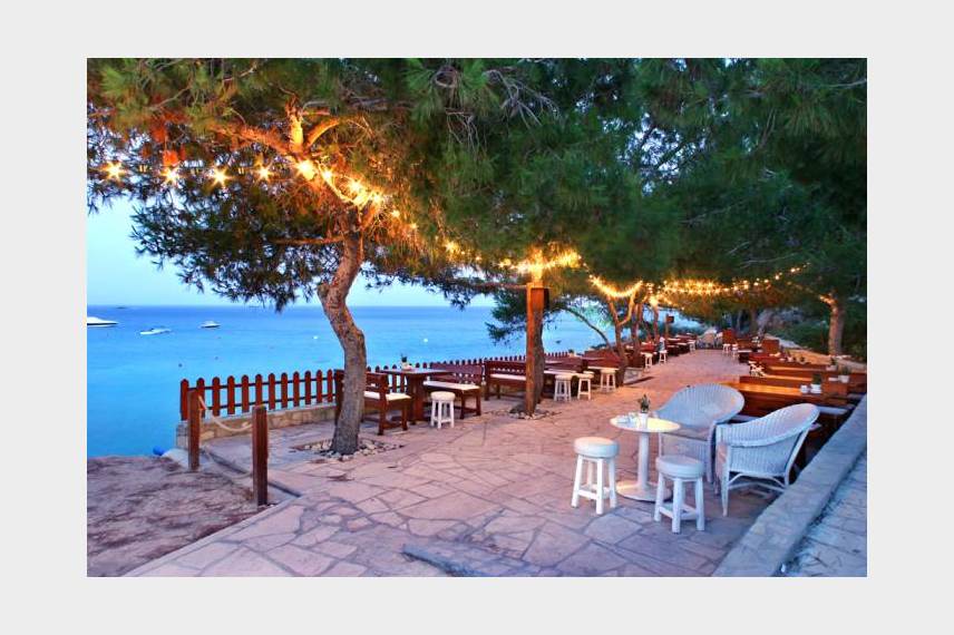  Grecian Park Hotel