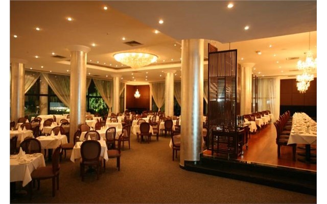 Grecian Park Hotel 