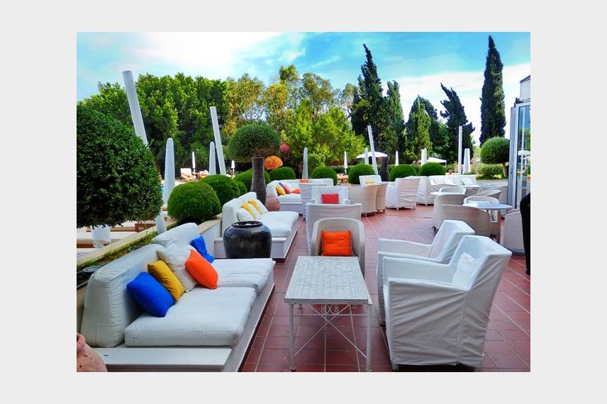 Grecian Park Hotel
