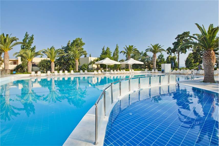  Kipriotis Hippocrates and Maris Suites