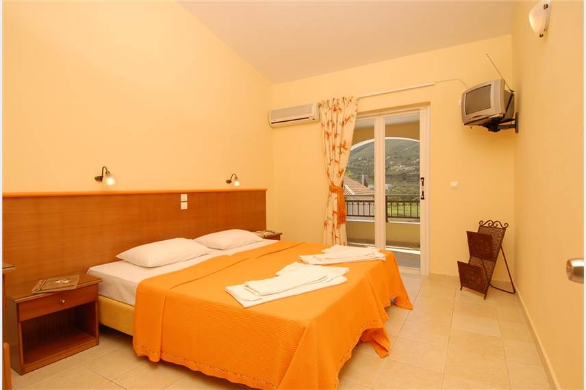  Clio Hotel