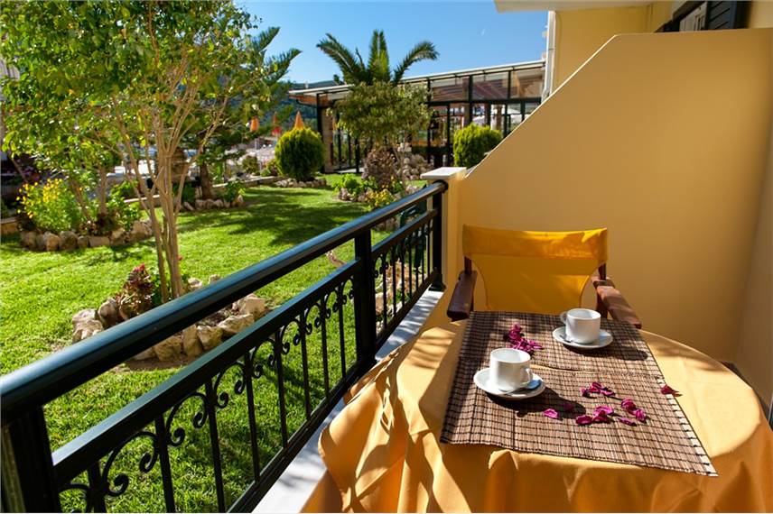  Clio Hotel