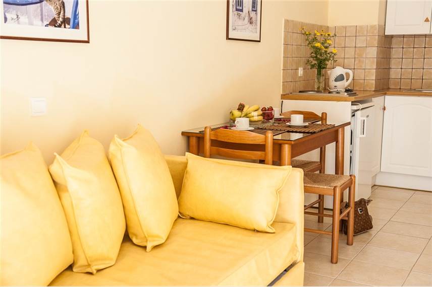  Clio Hotel