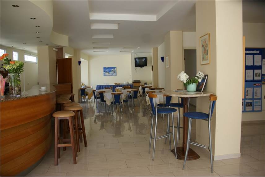  International Hotel