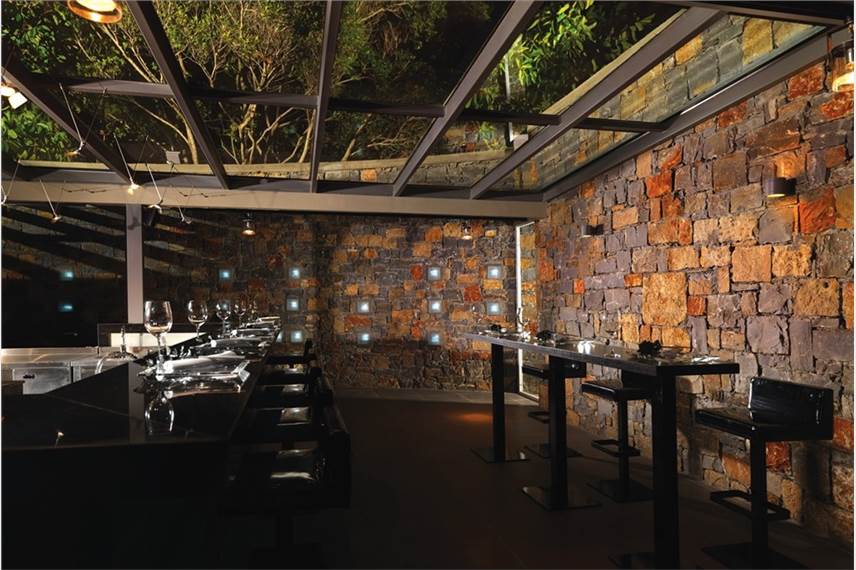 H2O Restaurant - interiér Out of the Blue Capsis Elite Resort / Oasis Bungalows / Classic collection