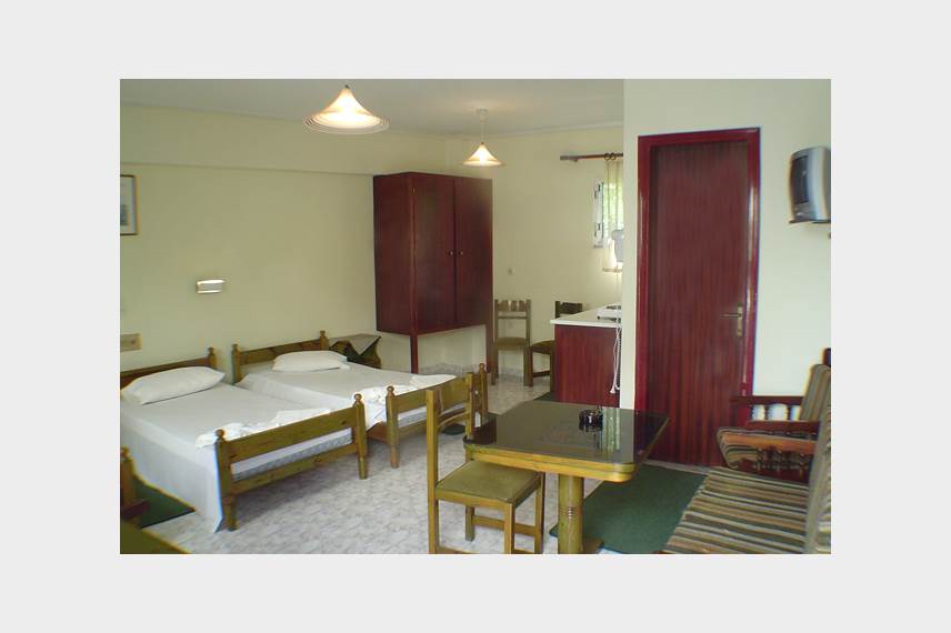  Galaxy Hotel