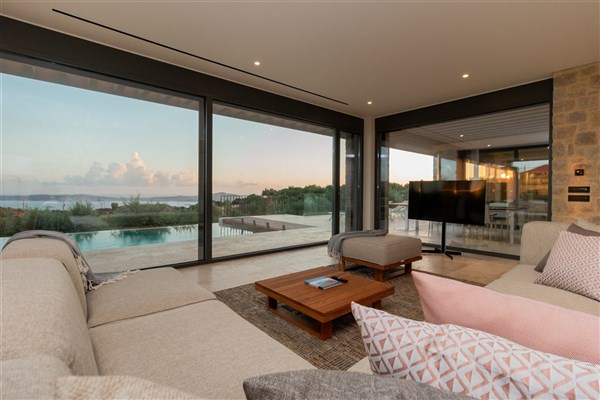 Costa Navarino - Messinian Nest