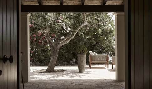 Messonghi - The Olivar Suites