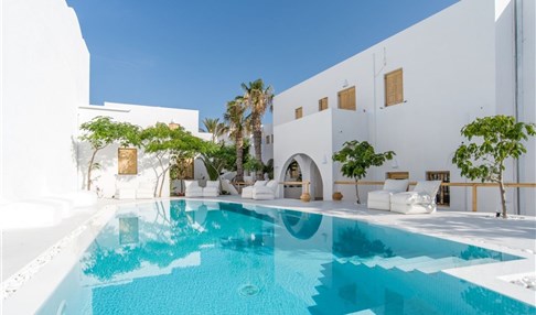 Kamari - Santorini Crystal Blue Suites