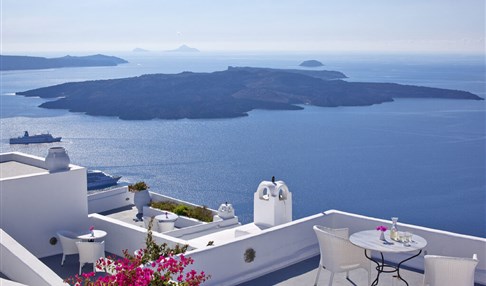 Firostefani - Cliff Side Suites